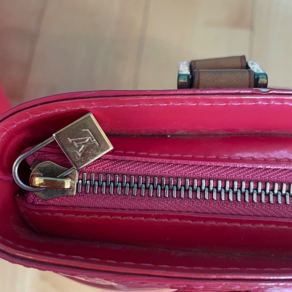 Authentic LOUIS VUITTON Monogram Vernis Houston handBag - Picture 2 of 5